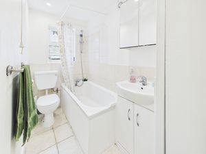 FIRST FLOOR BATHROOM- click for photo gallery